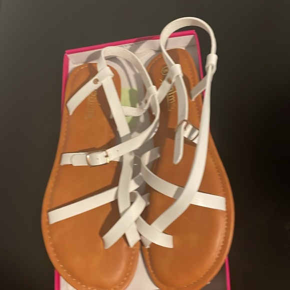 Women's Sandals - Picture 2 of 5